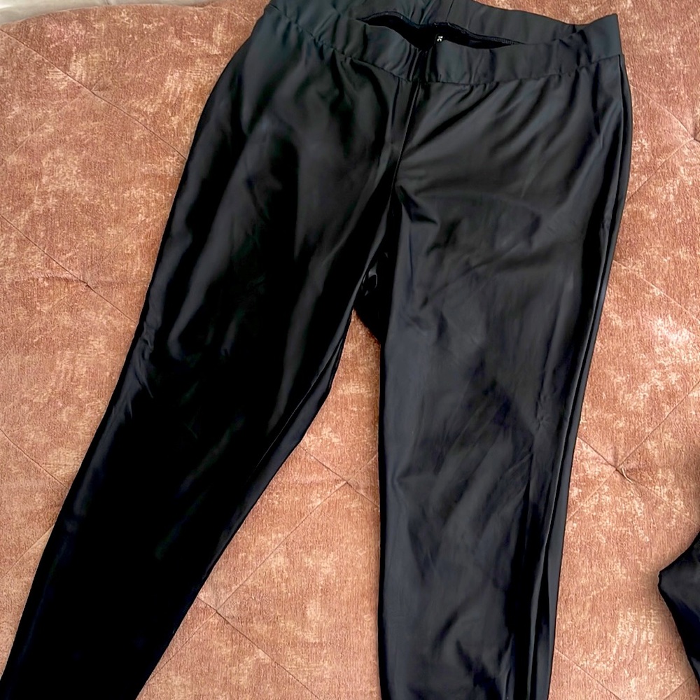 FAUX LEATHER LEGGINGS - 2 pairs